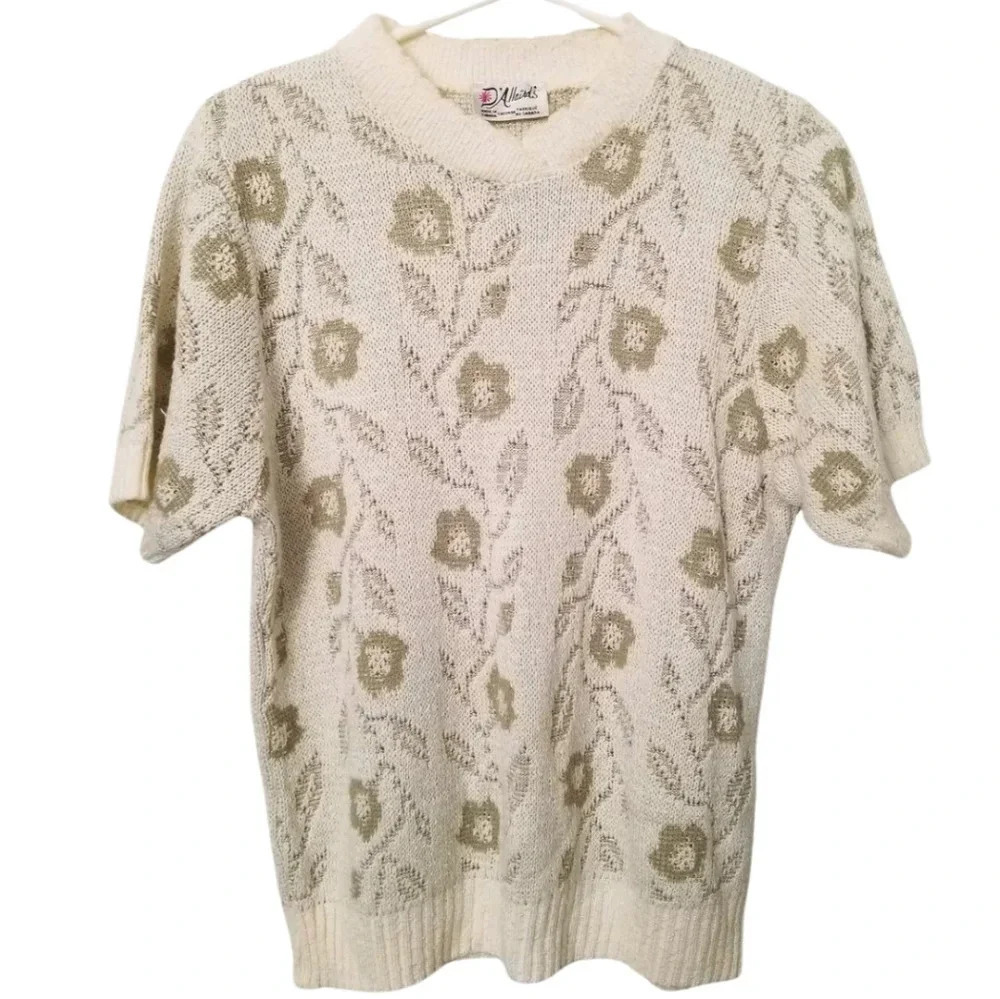 🇨🇦 Vintage 80s White Knit With Green Floral Cottagecore Short Sleeve Top small